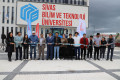 <b>Murat Eğitim Ticaret Ve Sanayi Limited Şirketi Sivas Bilim Ve Teknoloji Üniversitesine Traktör Bağışında Bulundu</b>