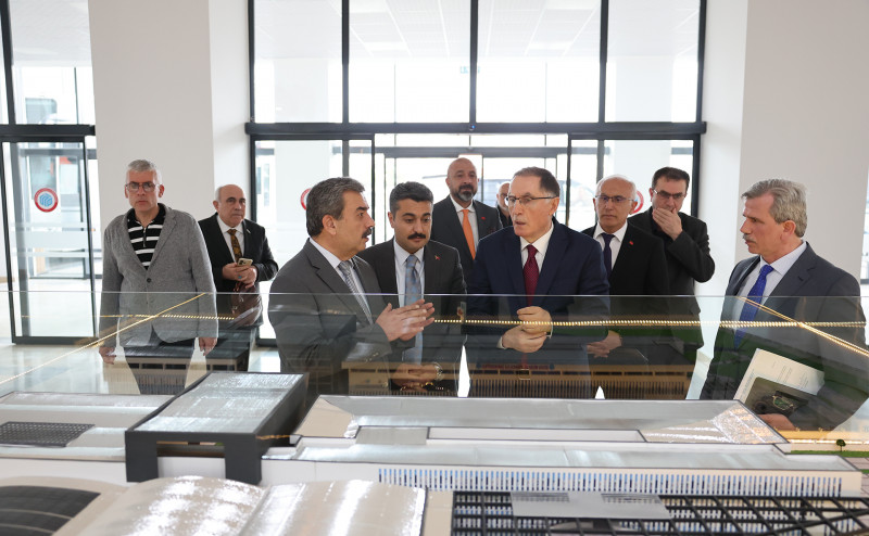 Eski Kamu Başdenetçisi Şeref Malkoç Sivas’ta