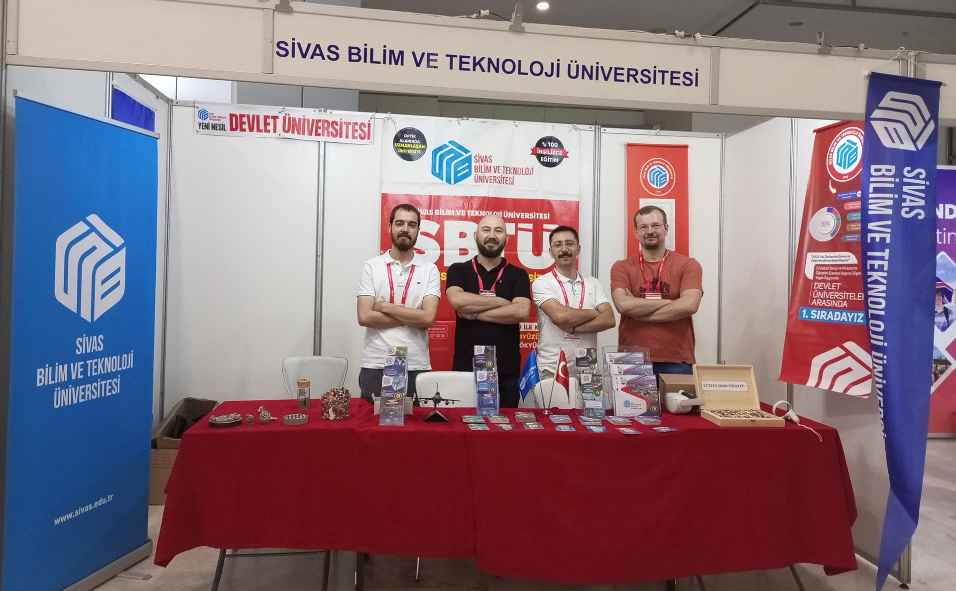 SBTÜ, İzmir Üniversite Tercih Fuarı’nda