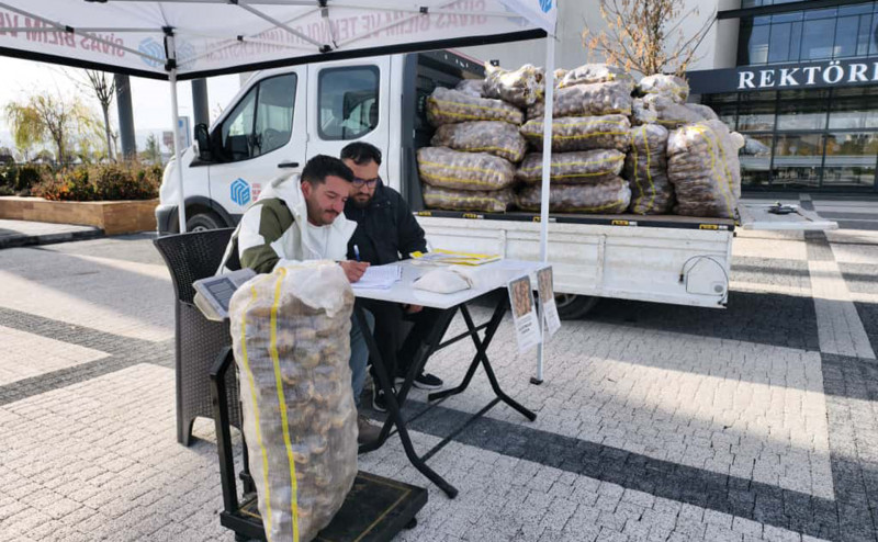 SBTÜ’de Tarımsal Çalışmalar Uygulama ve Araştırma Merkezi Tarafından Üretilen Patatesler Satışta